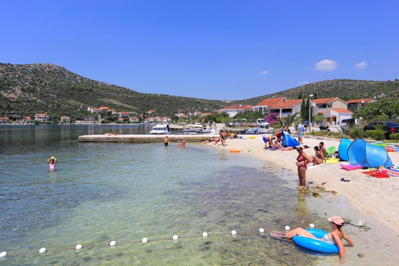 Seaside Holiday House Poljica, Trogir - 5161 マリナ エクステリア 写真