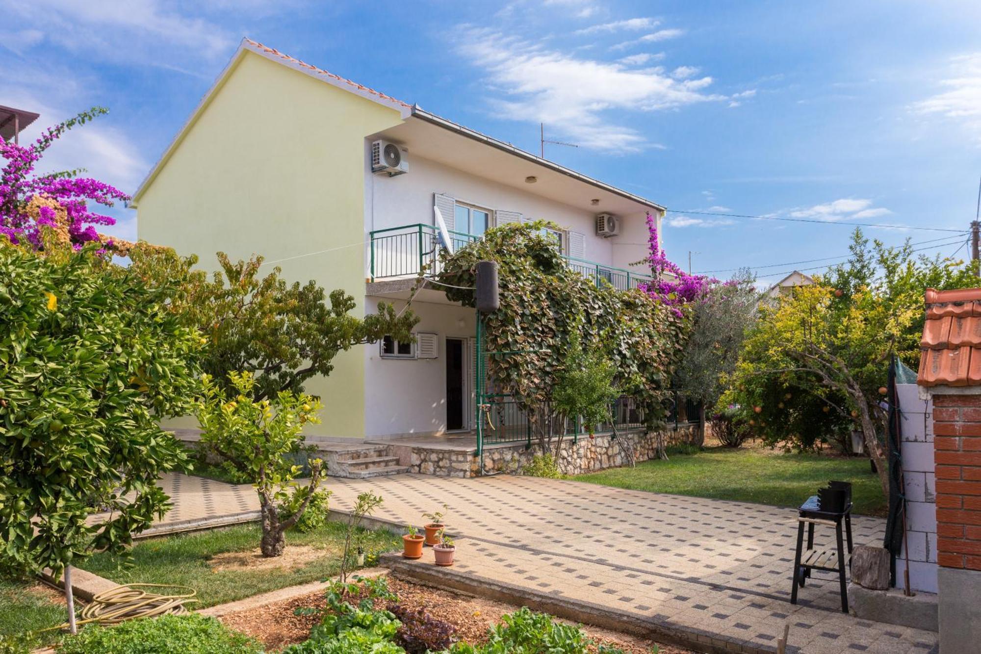 Seaside Holiday House Poljica, Trogir - 5161 マリナ エクステリア 写真